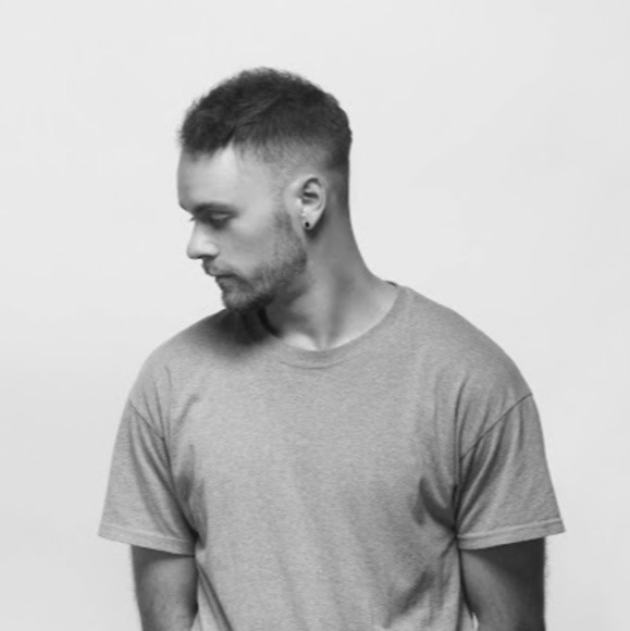 Meet your Posher, Aaron - Picture 1 of 1